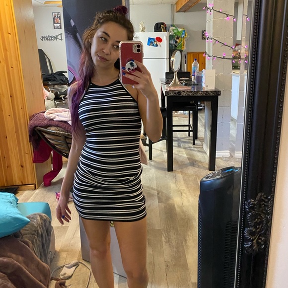 Meet your Posher, Alex - Picture 1 of 1